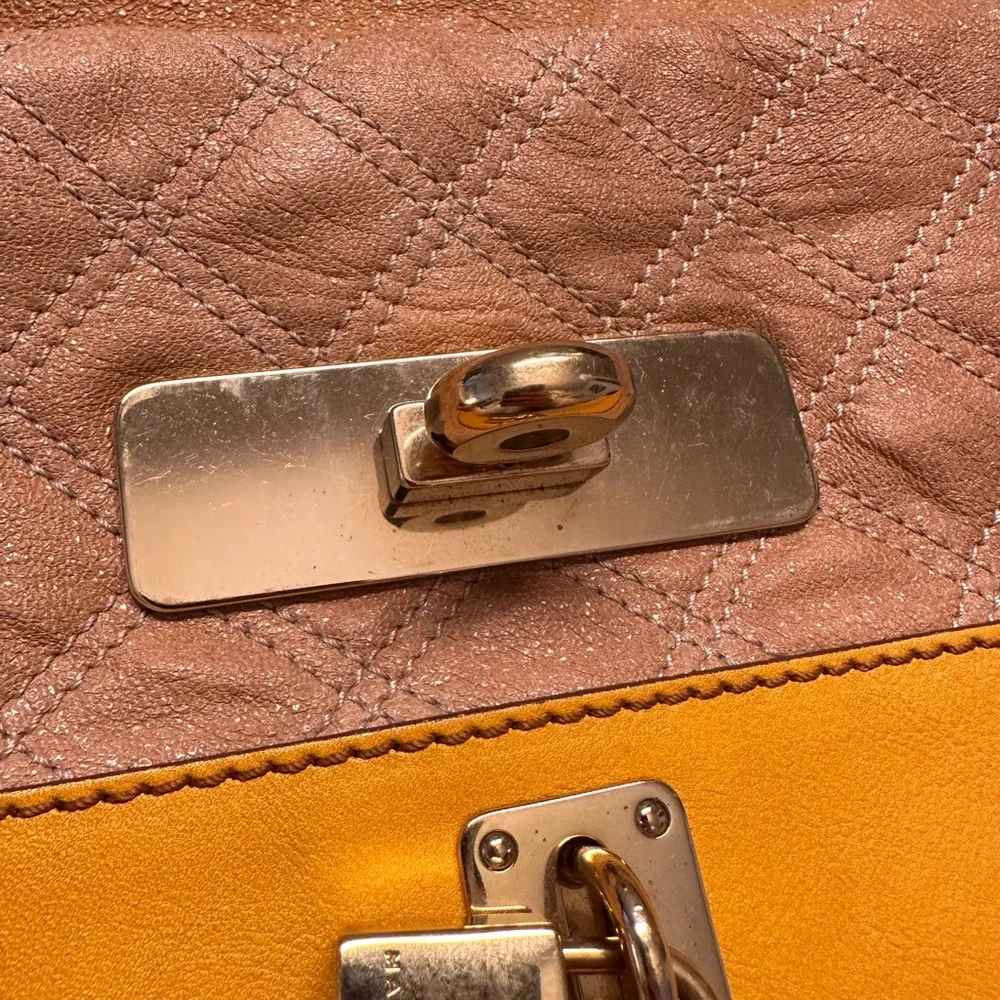 Marc Jacobs tan and gold quilted leather clutch - Picture 14 of 14